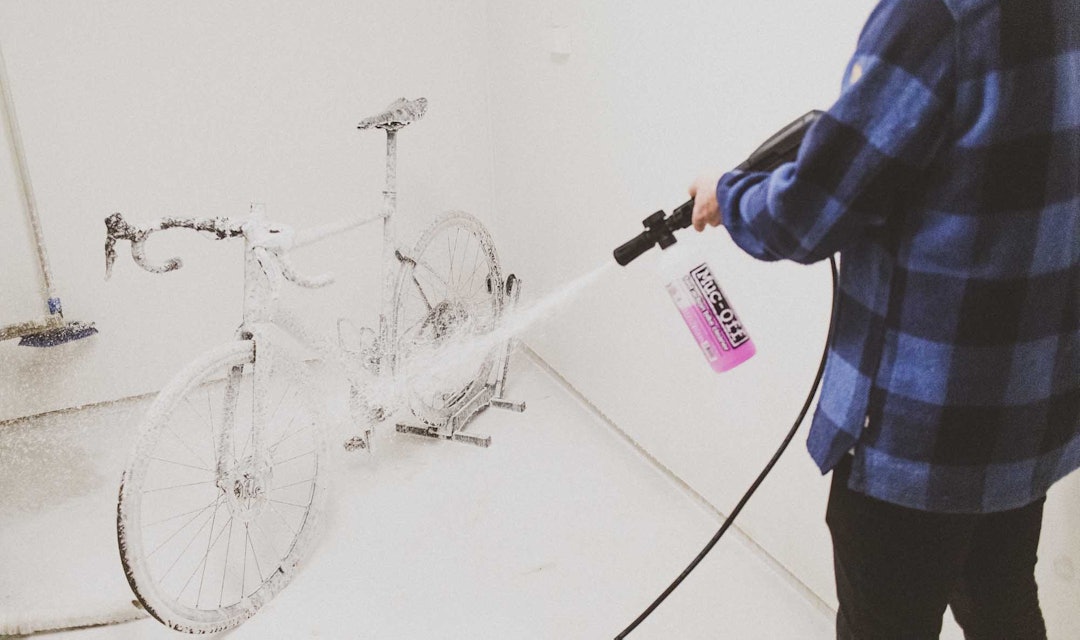 SKUMLEGGING: Skumlegging av sykkelen gjør vaskingen litt enklere, men også dyrere. Foto: Gunhild Aaslie Soldal. test muc off sykkelvask