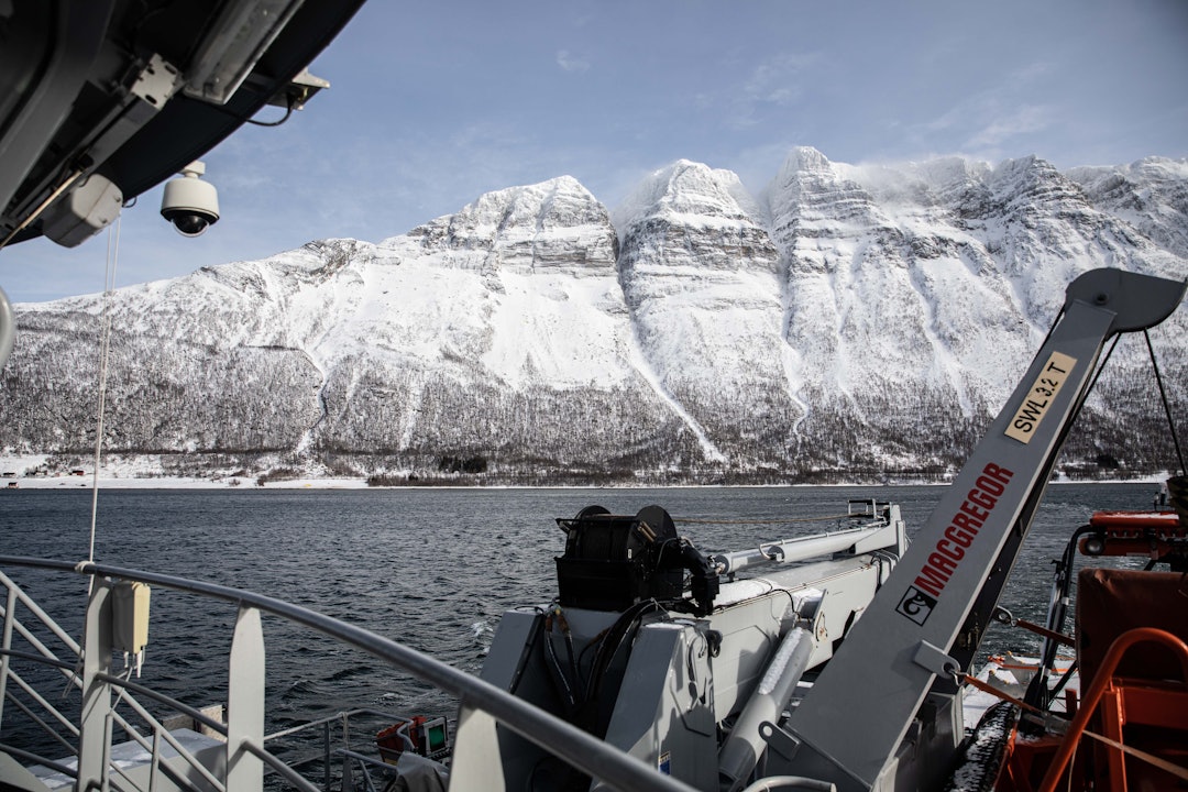 RENNE: Det var i renna til venstre på dette bildet gruppa på fem ble tatt i snøskred. Foto: Maya Meyer/Forsvaret Skred i renne.