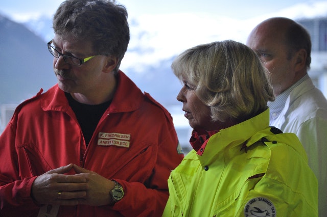 ADVARER: Knut Fredriksen (t.v.) advarer mot toppturhelga etter flere skredulykker. Foto: Foto: Hugo Kolstad, UNN UNN
