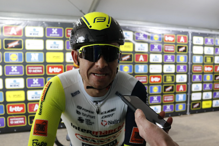 MELLOMFORNØYD: Alexander Kristoff holder fortsatt nivået, og endte i dag på 10. plass i Flandern rundt. Foto: Knut Andreas Lone. MELLOMFORNØYD: Alexander Kristoff holder fortsatt nivået, og endte i dag på 10. plass i Flandern rundt. Foto: Knut Andreas Lone.
