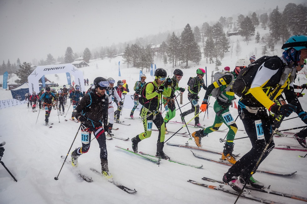 FLERE: Det var om lag 60 deltakere under helgens renn. Foto: Romsdal Rando Romsdalen Rando.