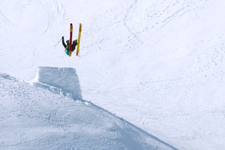 BESTE JENTE: Vilde Fimreite sendte både 360 og backflip, og dro i land seieren i Sauda BCC. Foto: Bjerkan media