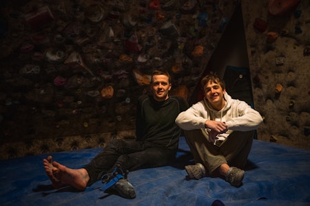 ARRANGØRENE: Det er Tellef Storebakken og Kyrre Buxrud som står bak buldrearrangementet "Steinkampen". Foto: Paula Voldner ARRANGØRENE: Det er Tellef Storebakken og Kyrre Buxrud som står bak buldrearrangementet "Steinkampen". Foto: Paula Voldner