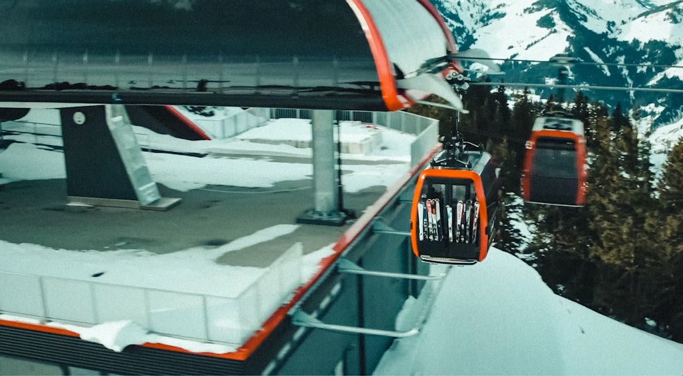 LEITNER: Det er denne typen taubane som kommer på plass på Geilo. Tilsvarende Kitzbühels Fleckalmbahn (Leitner Gondelkabine KitzSki Comfortline S) Leitner Gondelkabine KitzSki Comfortline S