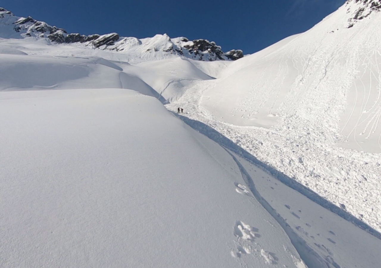 OMKOM: En mann i 30-årene omkom etter dette skredet på Sunnmøre. Foto: Bjørnar/Regobs Skred Sunnmøre