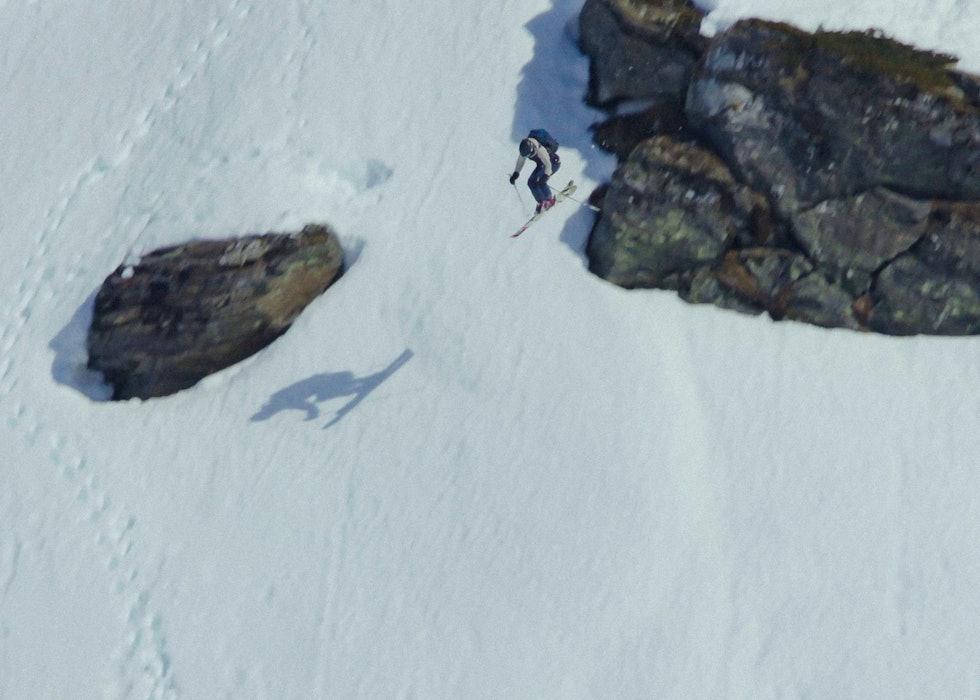 Se Tuva Rosnes kjøre Røldal Freeride 2022 | FRIFLYT.NO