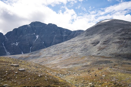 FJELLVANDRING: Fra Dørålen mot fjell i Rondane. dørålen fjelltur