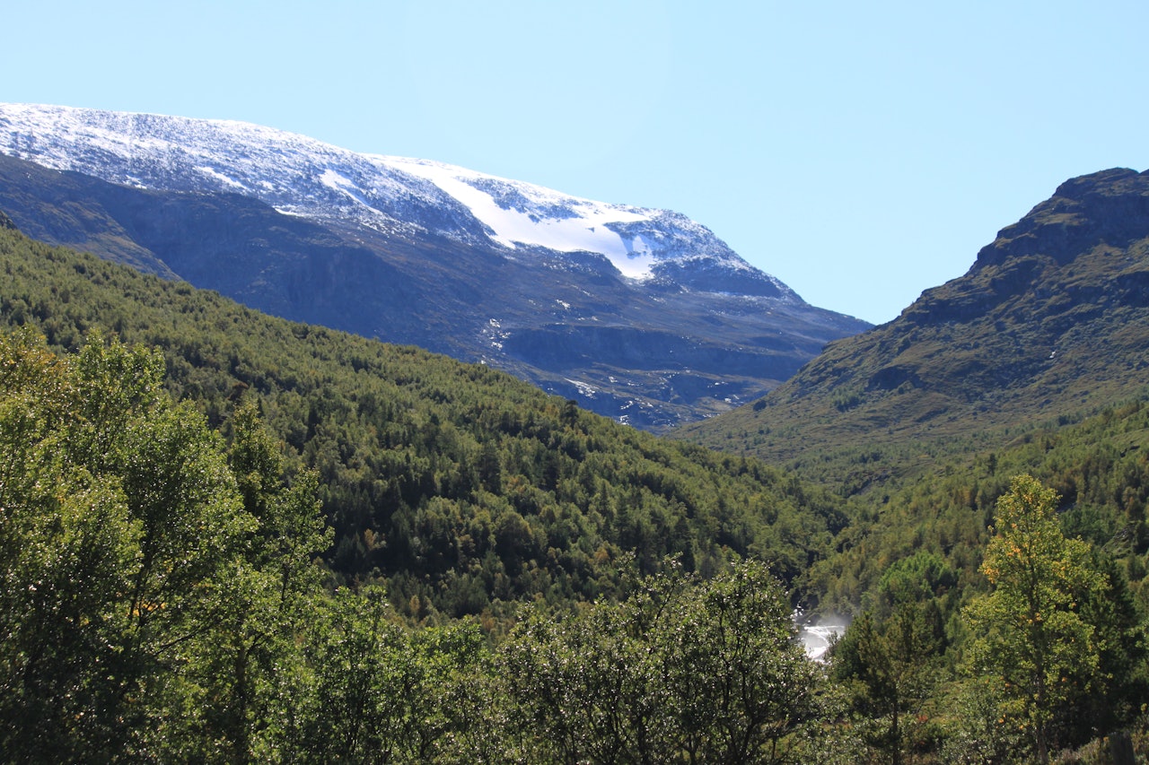 utsikt over Lundadalen fjelltur breheimen turguide