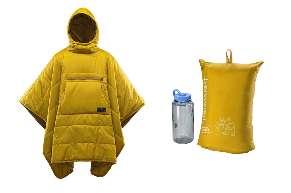 Praktiske honcho poncho, i sammenpakket versjon til høyre. Praktiske honcho poncho, i sammenpakket versjon til høyre.