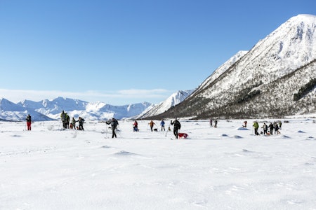 Fra påskestemning…: Andøya bød på vekslende forhold under årets NM Vinter. Her under utfarten til søndagens finale. Fra påskestemning…: Andøya bød på vekslende forhold under årets NM Vinter. Her under utfarten til søndagens finale.