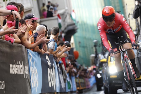 STERK TEMPO: Tobias Foss trives på tempoer i Giro d'Italia og tok en ny topplassering på lørdagens tempo i Budapest. Foto: Cor Vos
