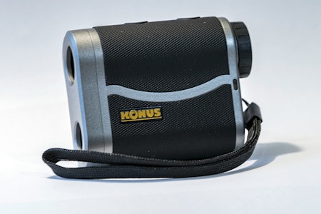 Godt med funksjoner: Konus Rangefinder Mini-1500 Avstandsmåleren Konus Rangefinder Mini-1500