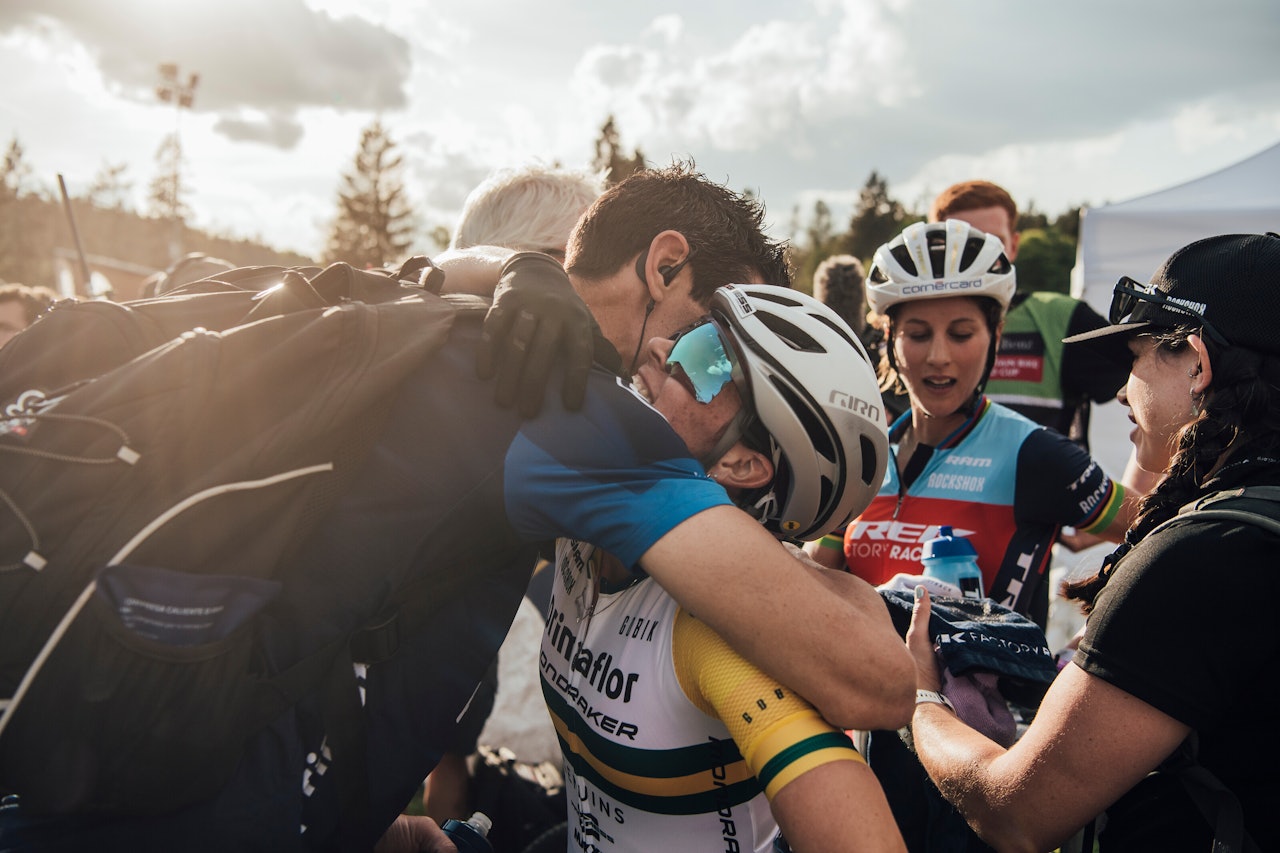 VANT IGJEN: Rebecca McConnell er årets rytter så langt i verdenscupen. Søndag vant hun igjen, denne gangen i Nove Mesto. Foto: Bartek Wolinski / Red Bull Content Pool VANT IGJEN: Rebecca McConnell er årets rytter så langt i verdenscupen. Søndag vant hun igjen, denne gangen i Nove Mesto. Foto: Bartek Wolinski / Red Bull Content Pool