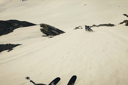 FARSTGLEDE: Verken Stinius Skjøtskift eller Karsten Gefle er kjent for å være spesielt redde for fart. Skjermdump: Stinius Skjøtskifts GoPro FARSTGLEDE: Verken Stinius Skjøtskift eller Karsten Gefle er kjent for å være spesielt redde for fart. Skjermdump: Stinius Skjøtskifts GoPro