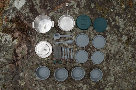 JO FLERE VI ER SAMMEN: Det har stort sett vært en fryd å bruke Basecamp Cook Set fra Stanley. Foto: Alexander Schindler kjelesett stanley