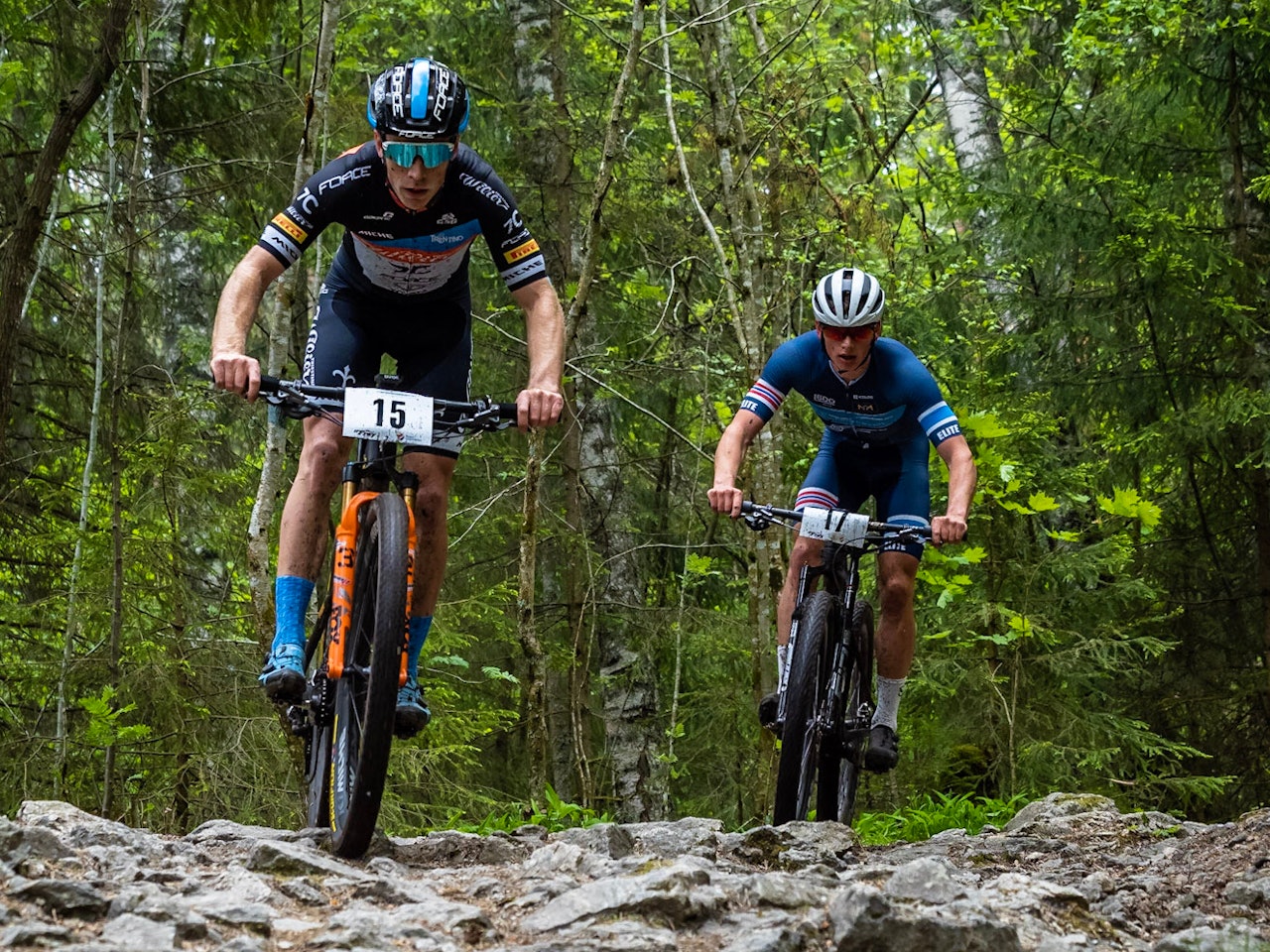 NM-DIELL: Ole Hem (foran) forsøkte, men kom til slutt til kort mot Knut Røhme (bak). Foto: Jan Aasgaard / @janaasgaardphoto