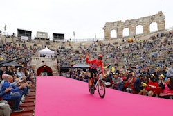 TEMPO: Tobias Foss avsluttet årets Giro d'Italia med en topplassering. Foto: Cor Vos