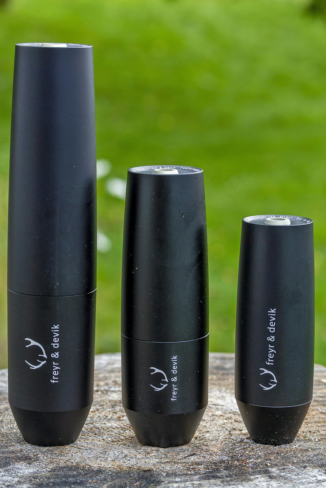 NORSKPRODUSERT: Freyr & Devik Featherweight lyddempere til test Tre Freyr & Devik Featherweight lyddempere til test