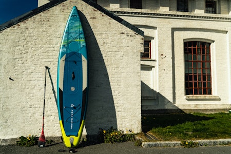 SOLID: Aqua Marina Hyper var blant brettene som imponerte mest i testen til Utemagasinet. Foto: Christian Nerdrum SOLID: Aqua Marina Hyper var blant brettene som imponerte mest i testen til Utemagasinet. Foto: Christian Nerdrum