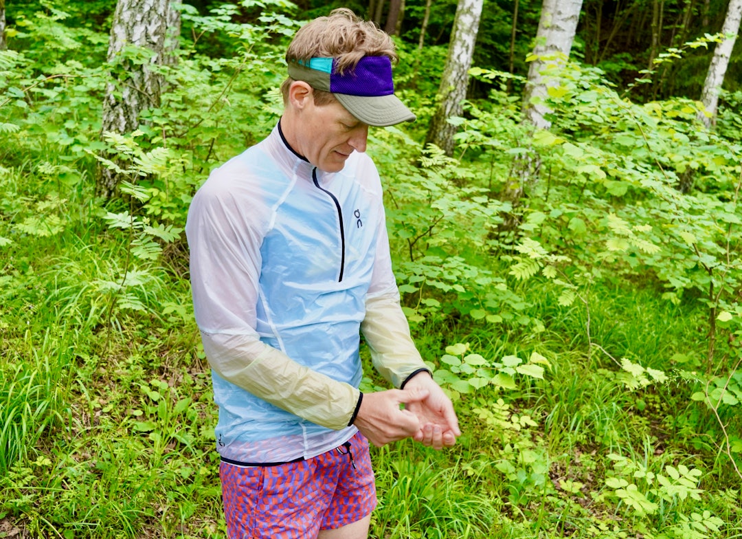 MINIMAL: On Zero er en florlett jakke som beskytter mot vind og regn. Foto: Gunhild Aaslie Soldal  Test av On Zero