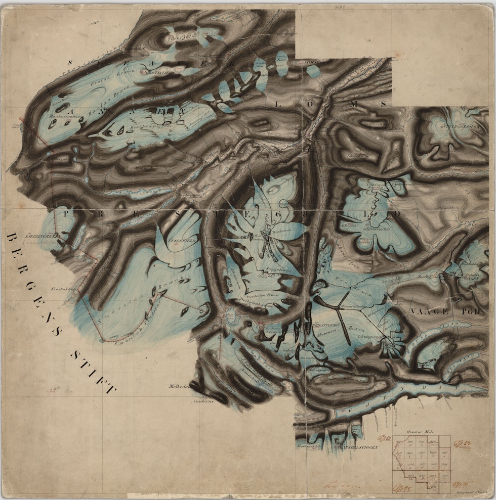WERGELANDS KROK: Kartskisse, fra 1842, det første kartet med Galdhøpiggen på. Wergeland kom først fram til at Galdhøpiggen va 8300 fot (2604 meter) over havet, men da han senere samme år gjorde skissen ferdig, justerte han høyden ned til 8200 fot (2573 meter). Foto: Kartverkets arkiv