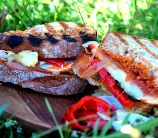 TUR-SANDWICH: Medbrakt niste kan heve turen med flere hakk. Foto: Sigrid Henjum tursandwich