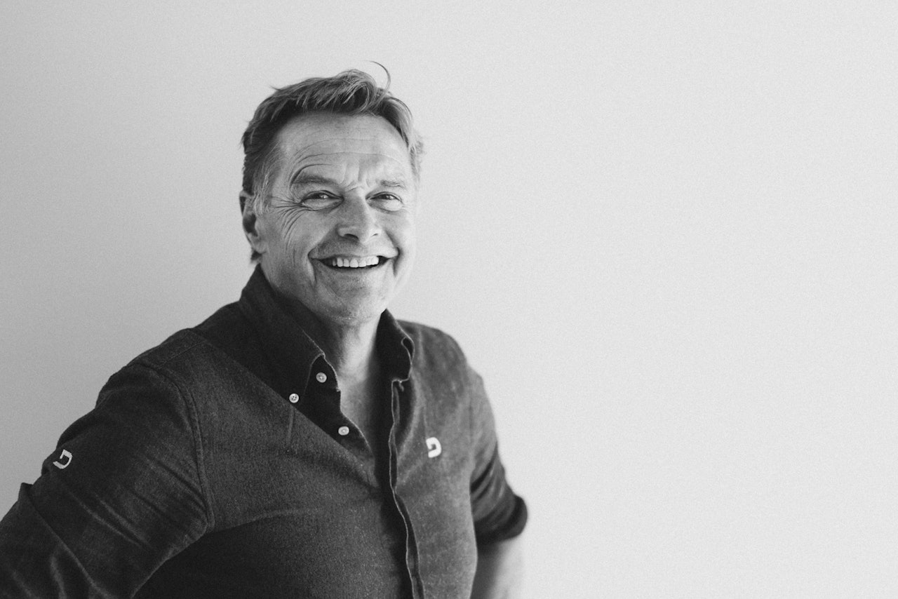 BLID, Og liten tid: Dag Otto Lauritzen  har alltid noe han skal gjøre, og er alt for rastløst til en lang fotoshoot. Foto: Henrik Alpers. BLID, Og liten tid: Dag Otto Lauritzen  har alltid noe han skal gjøre, og er alt for rastløst til en lang fotoshoot. Foto: Henrik Alpers.