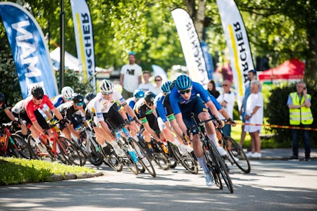 BÅNN GASS: Gateritt er den raskeste NM-disiplinen, og er en opplevelse både å sykle og se på. Arkivfoto, NM 2022, Henrik Alpers. BÅNN GASS: Gateritt er den raskeste NM-disiplinen, og er en opplevelse både å sykle og se på. Arkivfoto, NM 2022, Henrik Alpers.