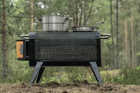 Vi bad produsenten av Biolite Firepit + sende oss rubbel og bit av ekstrautstyr for matlaging. Det angrer vi ikke på. Vi bad produsenten av Biolite Firepit + sende oss rubbel og bit av ekstrautstyr for matlaging. Det angrer vi ikke på.