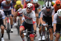 FORRIGE NORSKE: Alexander Kristoff spurtet inn til seier på den første etappen av Tour de France i 2020. Det er forrige gang en nordmann gikk til topps på en etappe i Touren. Foto: Cor Vos