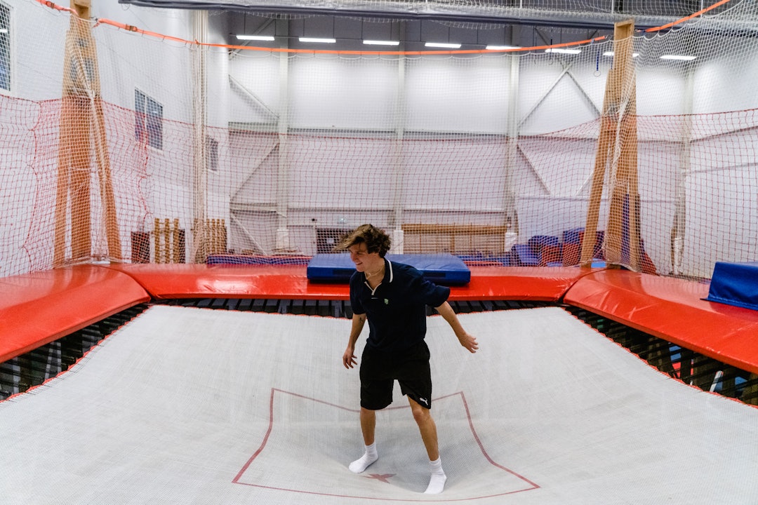 ET SPØRSMÅL OM TIMING: Satsen styrer resten av hoppet og dermed også landingen, i følge Birk Ruud. Foto: Christian Nerdrum ET SPØRSMÅL OM TIMING: Satsen styrer resten av hoppet og dermed også landingen, i følge Birk Ruud. Foto: Christian Nerdrum