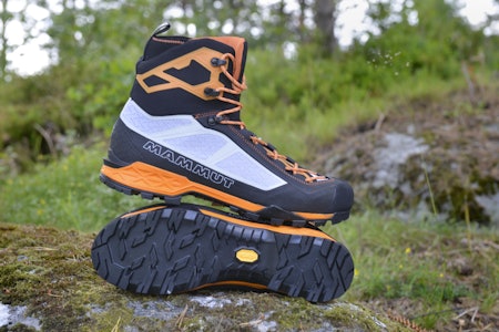 TEST AV FJELLSKO: Mammut Taiss Light Mid eMammut Taiss Light Mid GTX er en slank og stiv fjelldsko  som gir mye støtte. Foto: Egill Danielsen  mammut taiss light mid gtx
