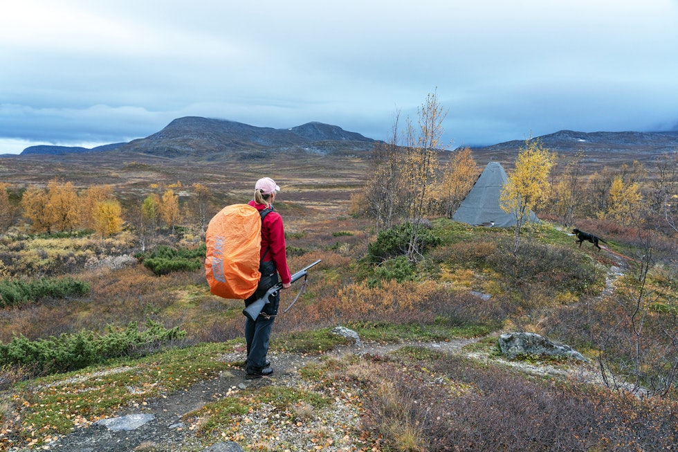 Populært område: En åpen og værbitt gamme vitner om at mang en rypejeger og fjellvandrer har funnet seg godt til rette her inne. Populært område: En åpen og værbitt gamme vitner om at mang en rypejeger og fjellvandrer har funnet seg godt til rette her inne.