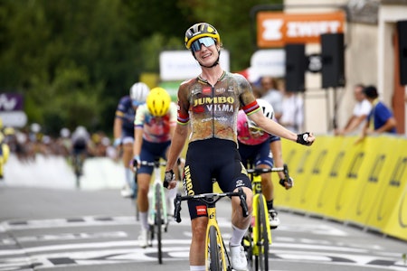 VANT: Marianne Vos spurtet inn til seier på den andre etappen av Tour de France Femmes. Foto: Cor Vos