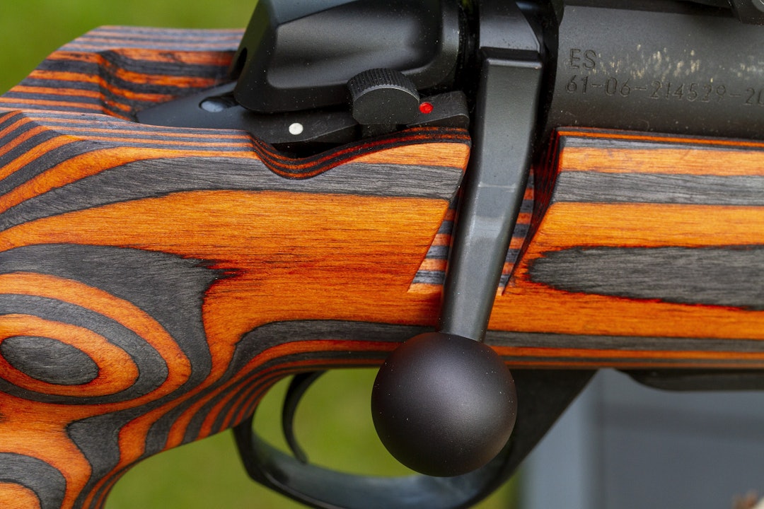 Bergara B14 rifle for damer med GRS Hunter Light-kolbe Sikringen på Bergara B14