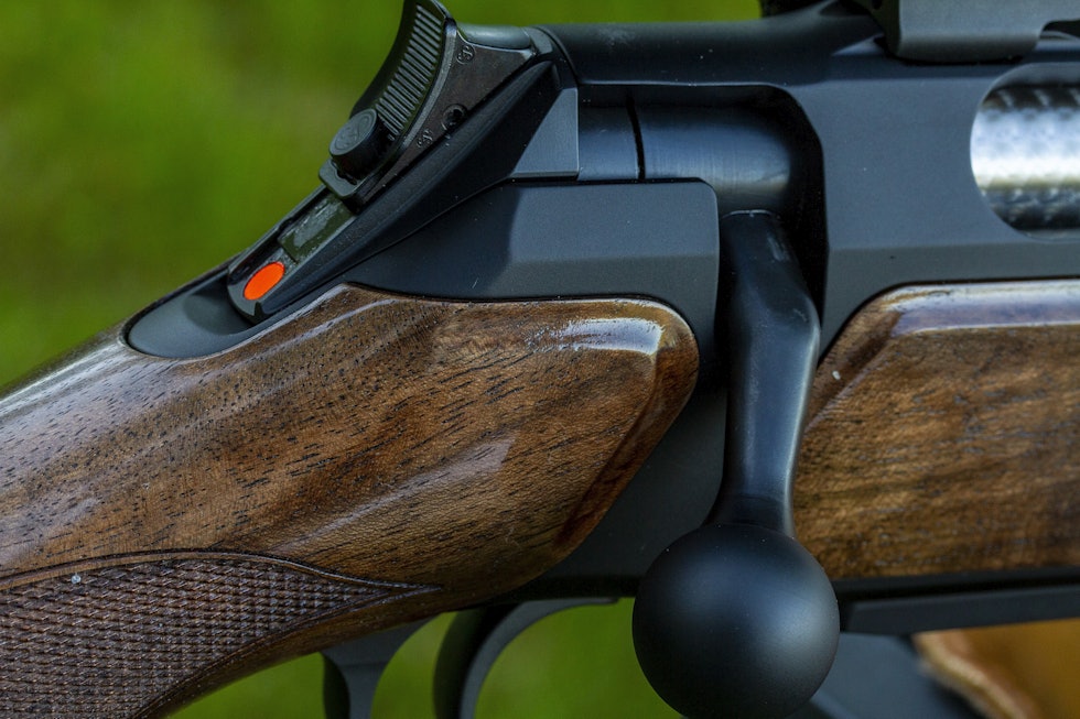 Sauer 404 Artemis rifle for damer sikringen på Sauer 404 Artemis
