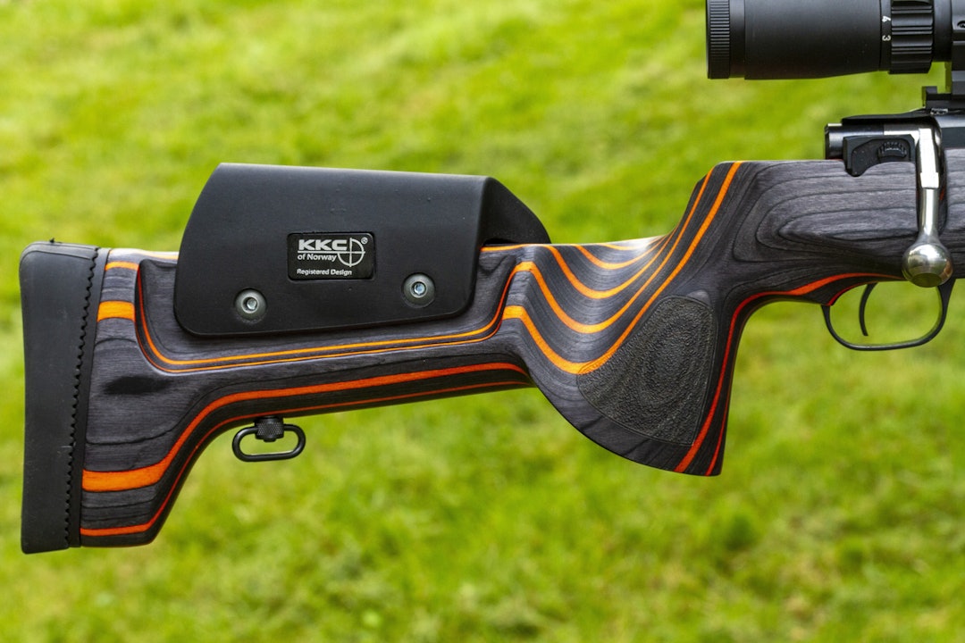 KKC-stokk: Schultz & Larsen Classic DL Schultz & Larsen Classic DL rifle for damer med KKC stokk