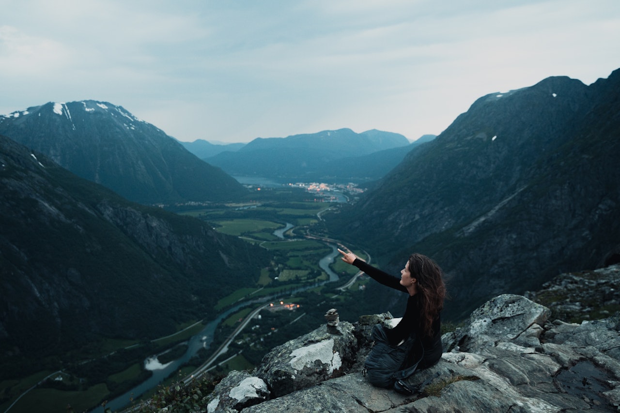 STOR NATUR: Fotografen har knipset et stemningsfullt bilde i stor natur. Foto: Brynjar Tvedt STOR NATUR: Fotografen har knipset et stemningsfullt bilde i stor natur. Foto: Brynjar Tvedt