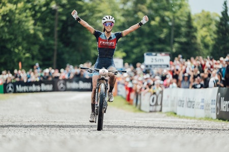 ETTERLENGTET: Jolanda Neff vant endelig et rundbaneritt i verdenscupen igjen. Foto: Bartek Wolinski / Red Bull Content Pool
