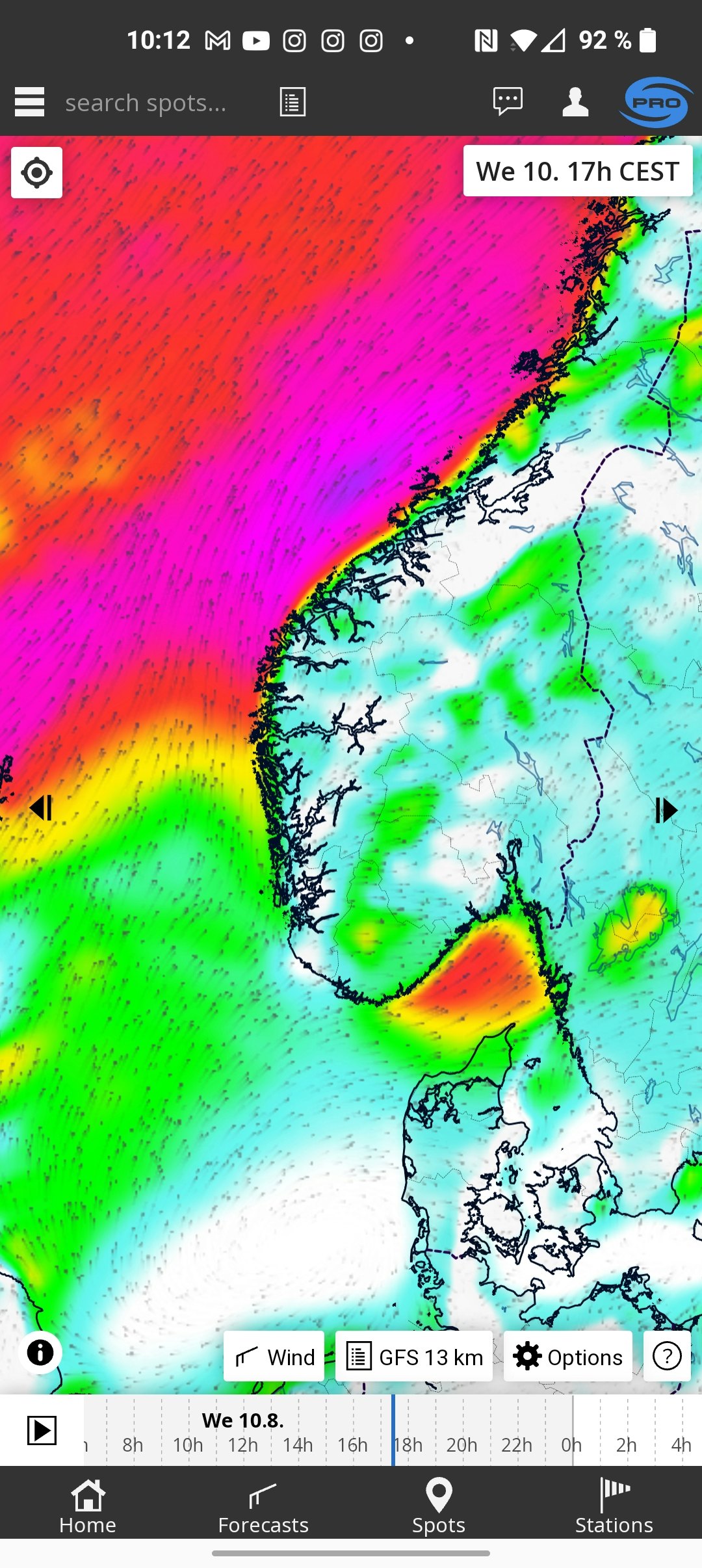 ONSDAG: Full storm nord for Stadlandet og liten kuling på Sør- og Østlandet. Skjermdump: Windguru