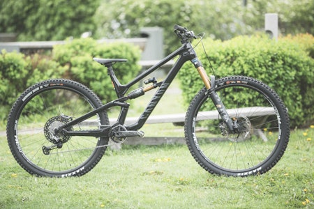 GROVT REDSKAP: Hvis det er utforkjøringene du lever for, bør du kanskje se nærmere på Canyon Torque. Foto: Kristoffer H. Kippernes. test av canyon torque cf 9