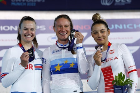 HAR KLART DET FØR: Anita Yvonne Stenberg på podiet med Jessica Roberts og Nikola Wielowska fra mesterskapet i München for to år tilbake. Foto: Cor Vos HAR KLART DET FØR: Anita Yvonne Stenberg på podiet med Jessica Roberts og Nikola Wielowska fra mesterskapet i München for to år tilbake. Foto: Cor Vos