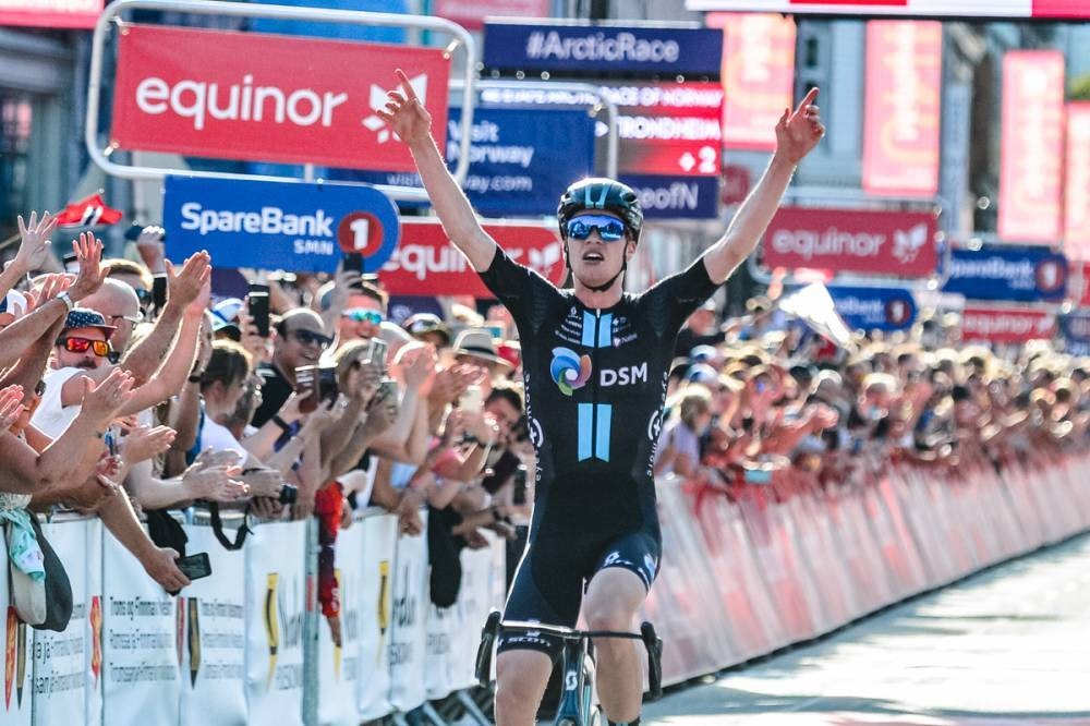 SOLOSEIER: Andreas Leknessund tok en klar seier på den siste etappen av Arctic Race of Norway. Foto: ASO / Gautier Demouveaux SOLOSEIER: Andreas Leknessund tok en klar seier på den siste etappen av Arctic Race of Norway. Foto: ASO / Gautier Demouveaux