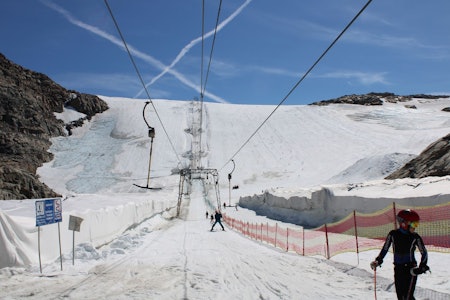 STENGT: Folgefonna stenger skiheisen for turister for sesongen. Foto: Fonna Folgefonna