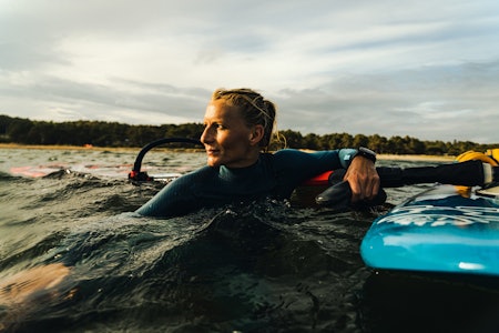 DEDIKERT: Etter at Oda Johanne Stokstad Brødholdt knakk koden på windsurfing, var det ingen vei tilbake. Selv om veien var ryddet for en karriere som håndballspiller, appellerte livet i vannet enda mer. DEDIKERT: Etter at Oda Johanne Stokstad Brødholdt knakk koden på windsurfing, var det ingen vei tilbake. Selv om veien var ryddet for en karriere som håndballspiller, appellerte livet i vannet enda mer.