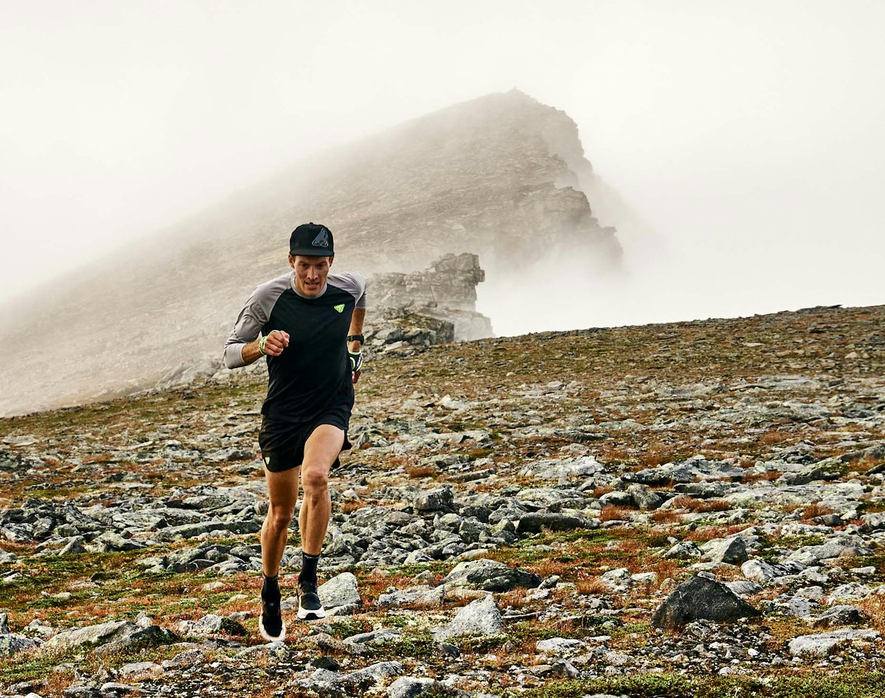 KLAR: Sebastian Krogvig er klar for UTMB 2022. Målet er topp fem. Foto: Sebastian Mamaj sebastian krogvig