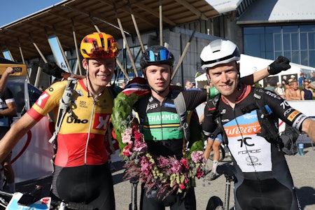 SLO SENIORENE: Ådne Holter (t.v.) og Ole Hem (t.h.) hadde ingenting å stille opp med mot junioren Jørgen Nordhagen i Birken. Foto: Lars Frederic Nordbakken SLO SENIORENE: Ådne Holter (t.v.) og Ole Hem (t.h.) hadde ingenting å stille opp med mot junioren Jørgen Nordhagen i Birken. Foto: Lars Frederic Nordbakken