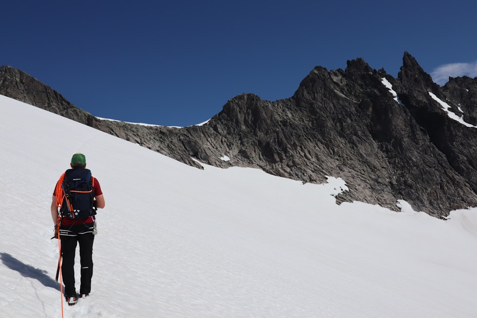 TEST: På vei mot Kvanndalstind i Romsdal med Mammut Taiss SO-buksen. Foto: Siv-Elin Skogen TEST: På vei mot Kvanndalstind i Romsdal med Mammut Taiss SO-buksen. Foto: Siv-Elin Skogen