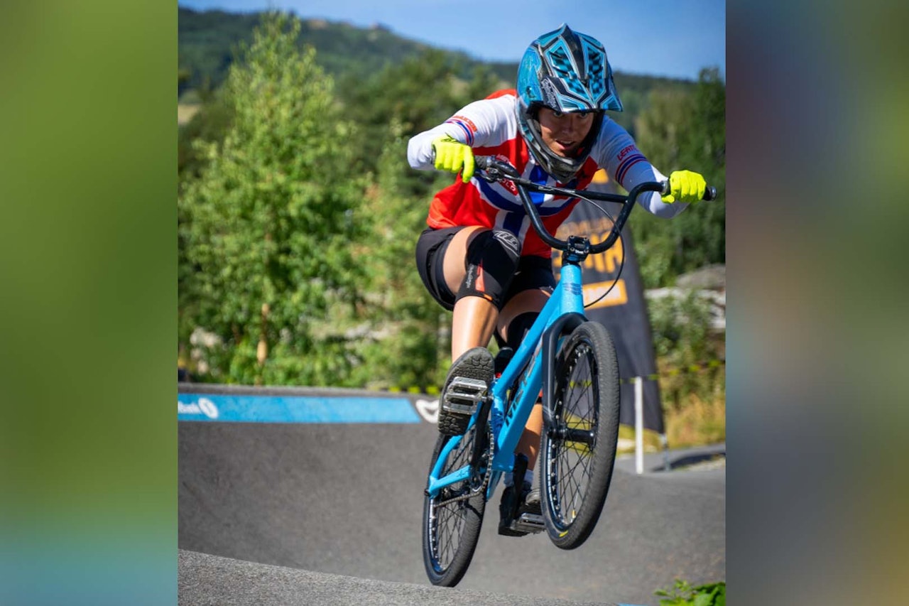 NORGESMESTER: Annika Pettersen er rask i pumtracken. Foto: Lars Storheim/Hallingdal Rides annika pettersen bmx