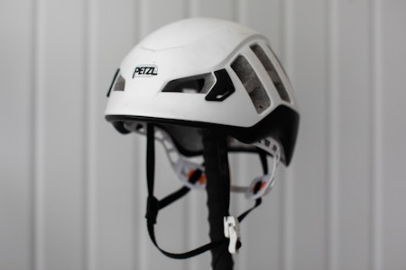 PETZL METEOR: Test av Petzl Meteor i 2022-utgave Petzl Meteor klatrehjelm test 2022